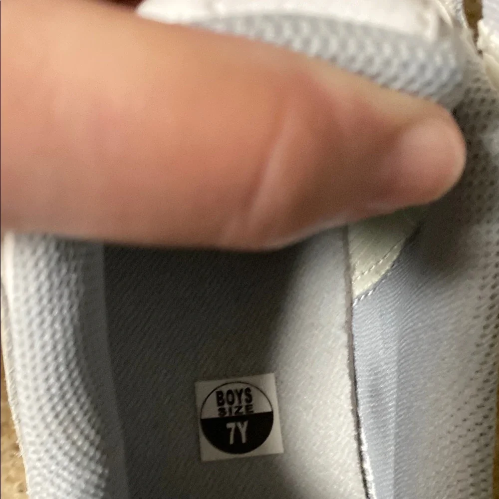 Nike Shox Men's White Athletic Shoes - Picture 7 of 7